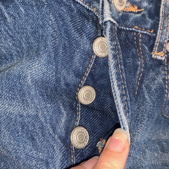 Free People | Distressed Frayed Hem Denim Jeans Size 26 - Picture 6 of 11